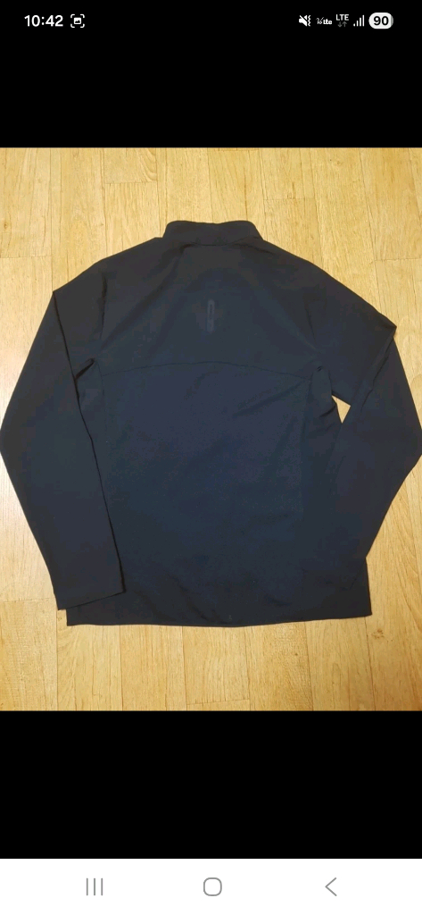 정품,새상품급) 데상트 골프 여름용 얇고 시원한 기능성 자켓,넉넉한95--2