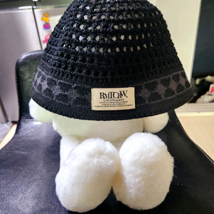 로맨틱크라운 니트모자 이미지