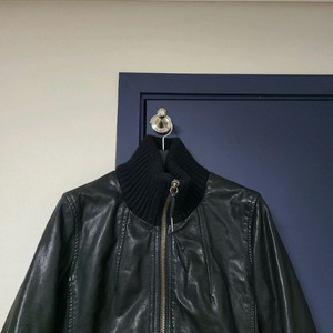 알마니 소가죽자켓