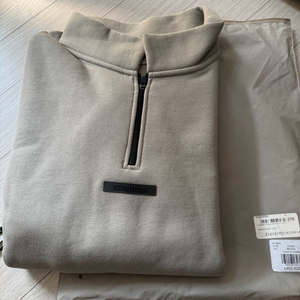 에센셜 모크넥 백로고 하프집업 모스 L 이미지