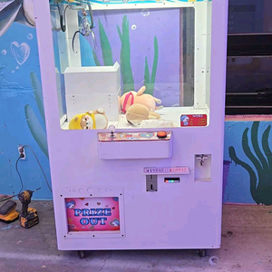 인형뽑기 기계 팝니다. 이미지