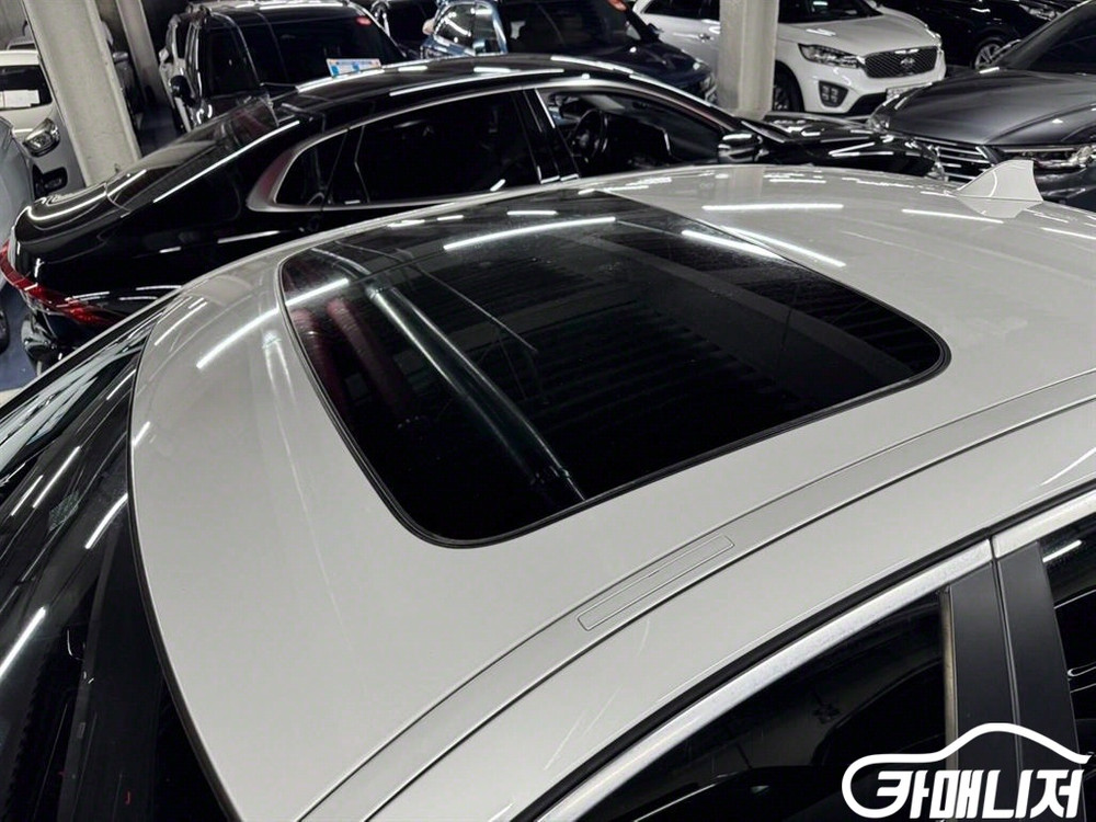 [BMW]5시리즈 (F10) 520d #3월급매--7