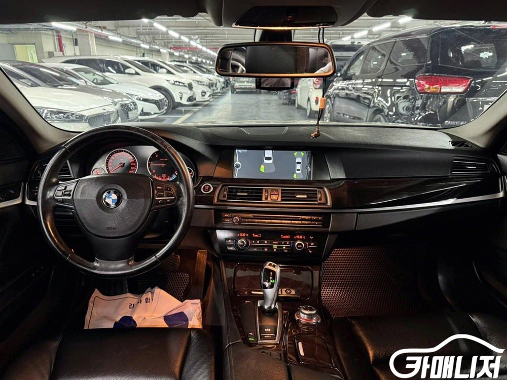 [BMW]5시리즈 (F10) 520d #3월급매--9