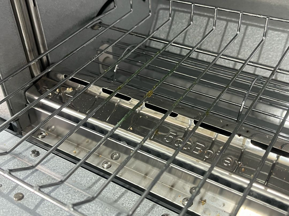 발뮤다 토스터기 이미지