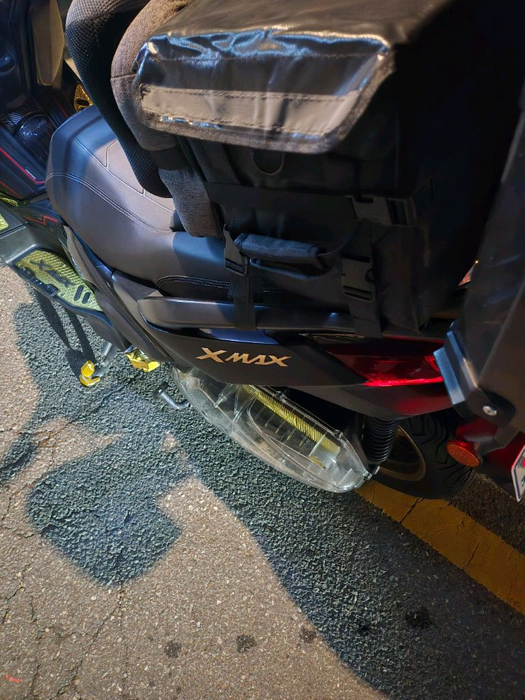 xmax팝니다 24년식--2