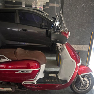22년식 빅토리아 니키 125cc 스쿠터