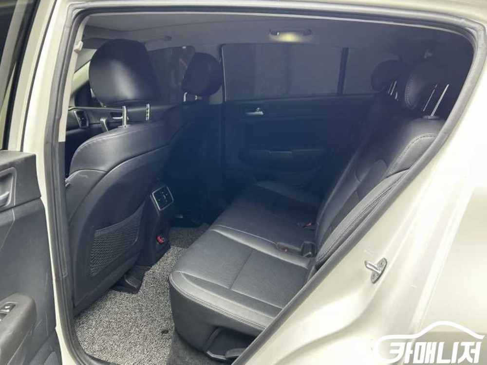 [기아]스포티지 4세대 (QL) 디젤 1.7 2WD 노블레스 #3월급매 이미지