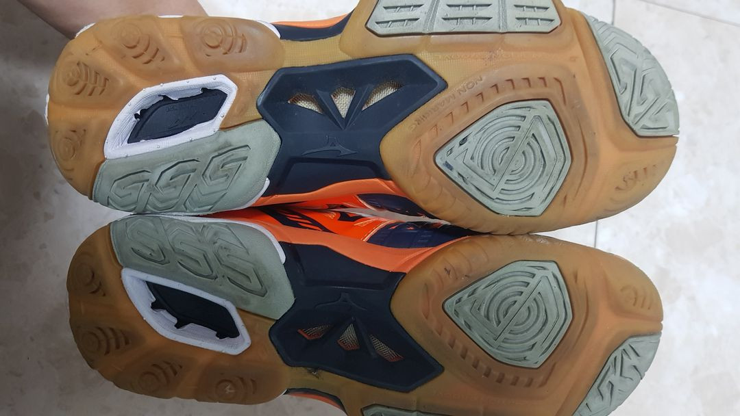 미즈노 웨이브 스텔스3 X1GA140015 mizno 배드민턴화 240밀리 240mm 저렴히 팝니다--5