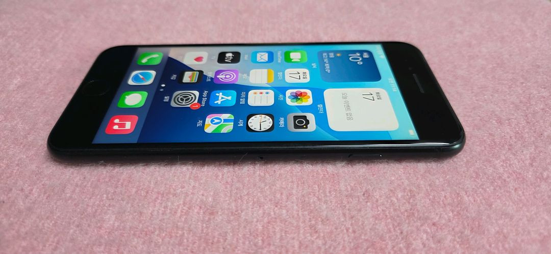 아이폰se2 64기가 블랙--2