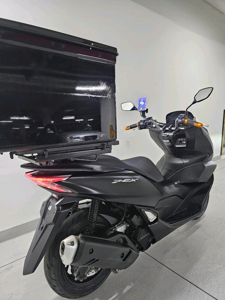 2022년식 혼다PCX125 판매합니다 .--2
