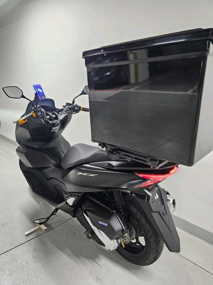 2022년식 혼다PCX125 판매합니다 .--8