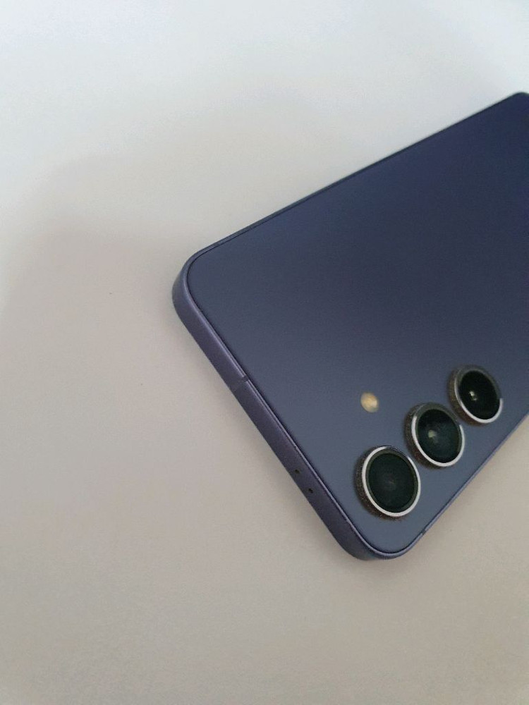 갤럭시S24 잔상없어요 256기가--2