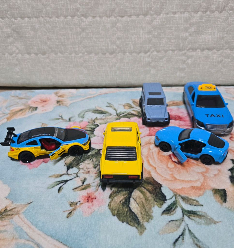 스포츠카 택시 승용차 등 새상품 개당--2