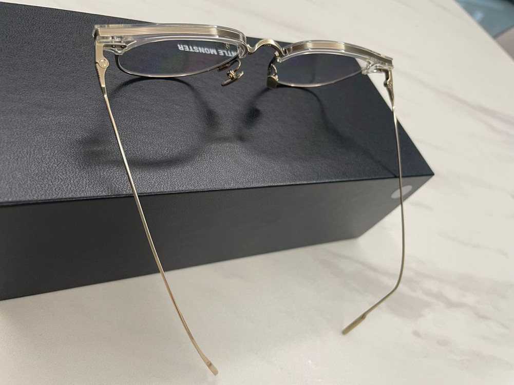 젠틀몬스터 안경 새상품 이미지