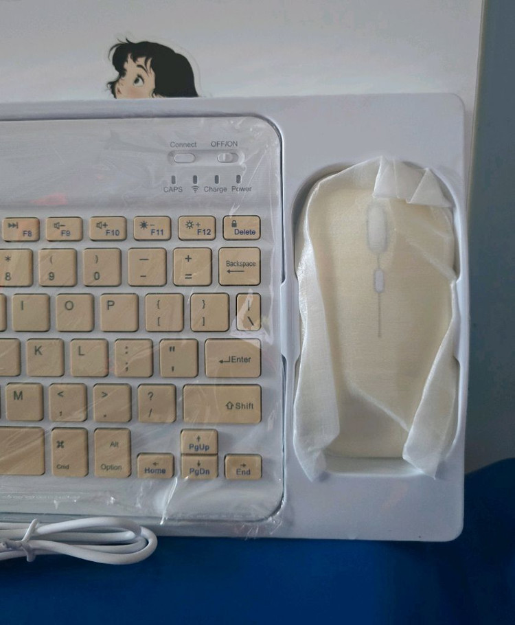 10인치 무선 블루투스 키보드 마우스 세트 새상품--1