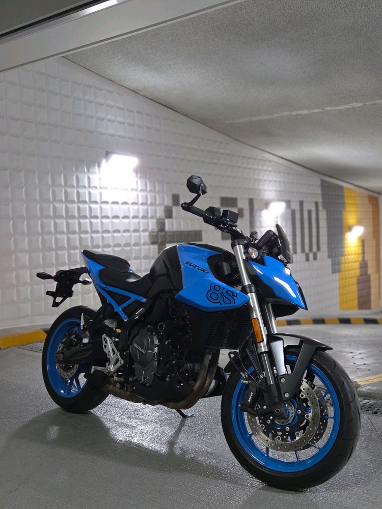 스즈키 gsx 8s 24년 9500km 이미지