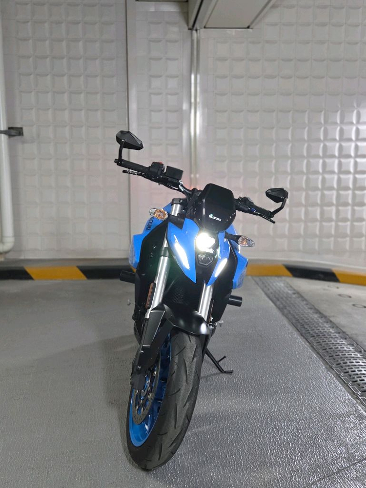 스즈키 gsx 8s 24년 9500km 이미지