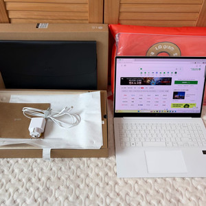 16Z90SP-KAOWK LG 그램 프로(pro) 512기가 16기가 램 정품 윈도우 설치 완료 팔아요.