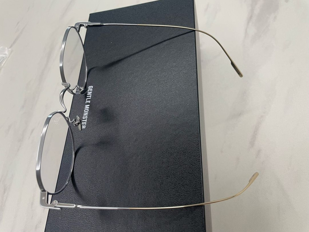 젠틀몬스터 안경 새상품 이미지