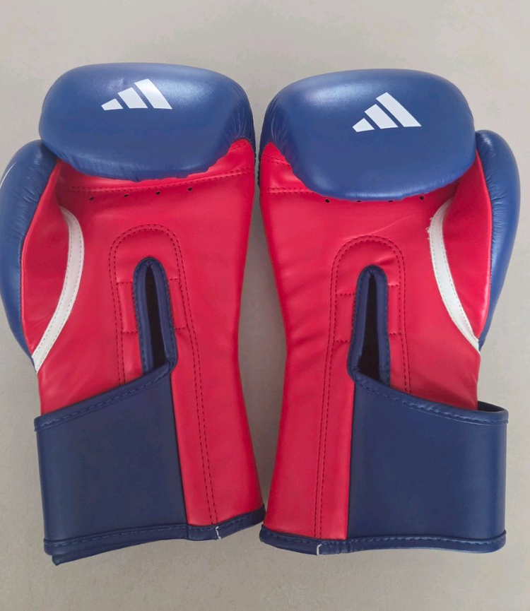 아디다스 복싱 글러브 이미지