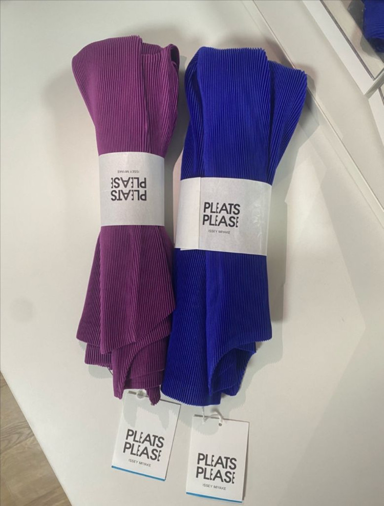 플리츠플리즈 25년 9월 라운드미스트 이미지