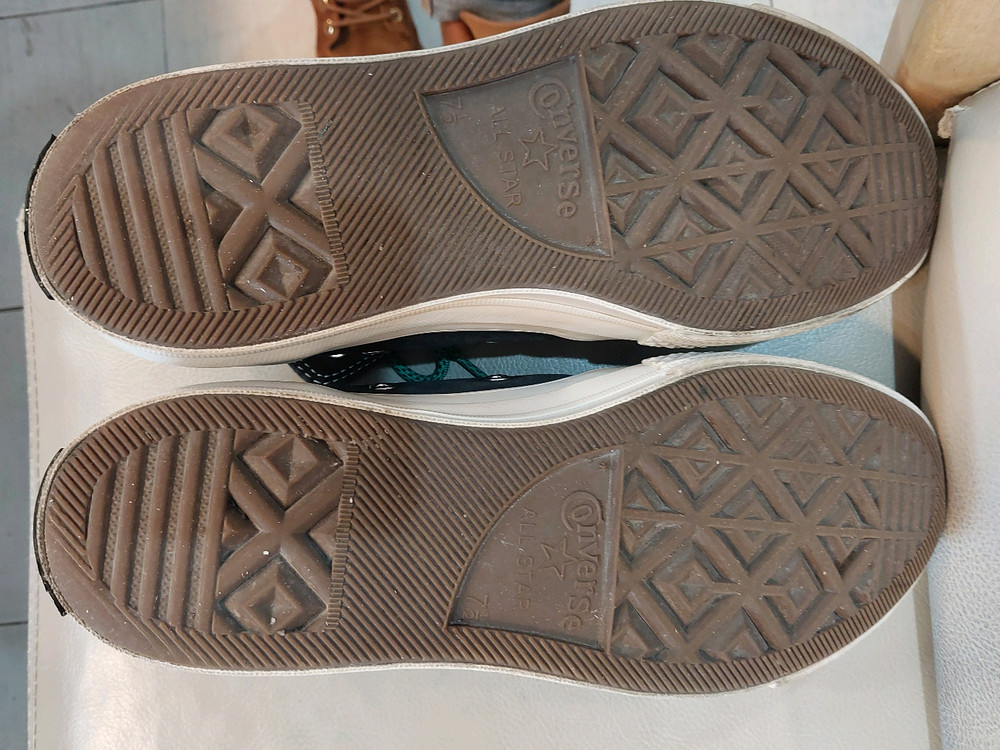 컨버스 척 70 디지털 터레인 블랙 스웨이드 260사이즈 택포3만--4