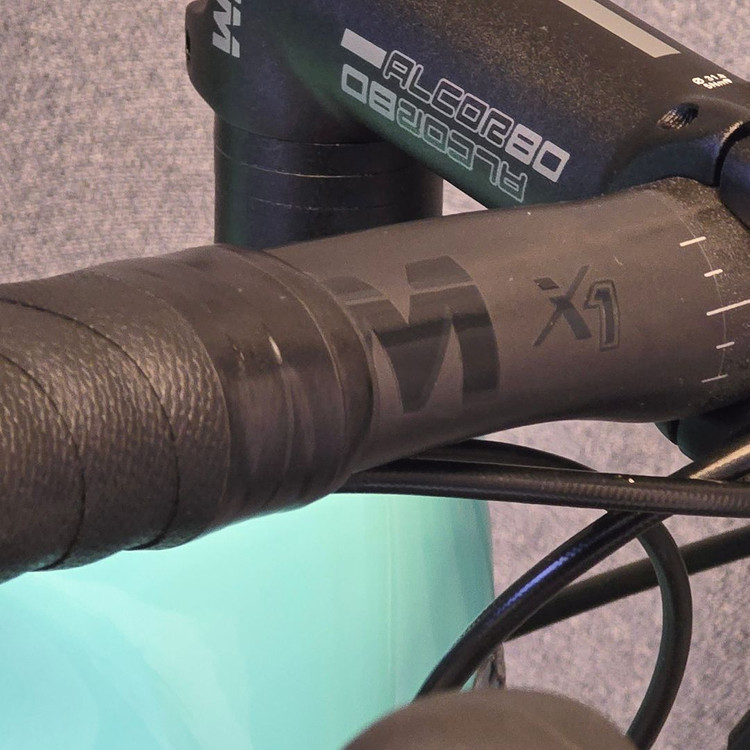 2024년 비앙키 아리아 캄파놀로 12단 로드자전거 이미지