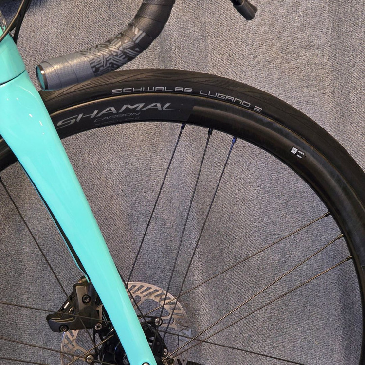 2024년 비앙키 아리아 캄파놀로 12단 로드자전거 이미지