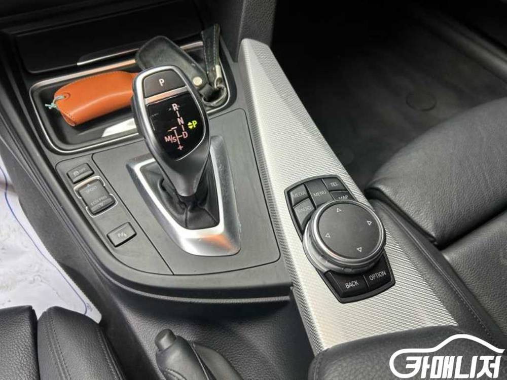 [BMW]4시리즈 (F32) 420d 쿠페 M 스포츠 #3월급매 이미지