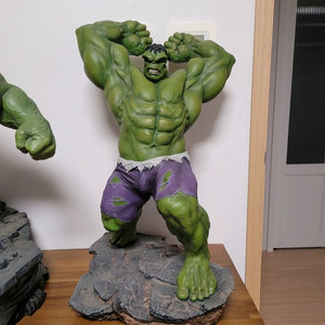 사이드쇼 헐크 스테츄 팔아요 이미지