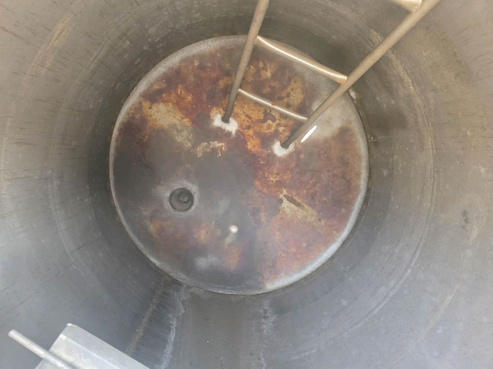 스텐탱크 2톤 물탱크 저장탱크 스뎅탱크 스덴댕크 1700리터 이미지