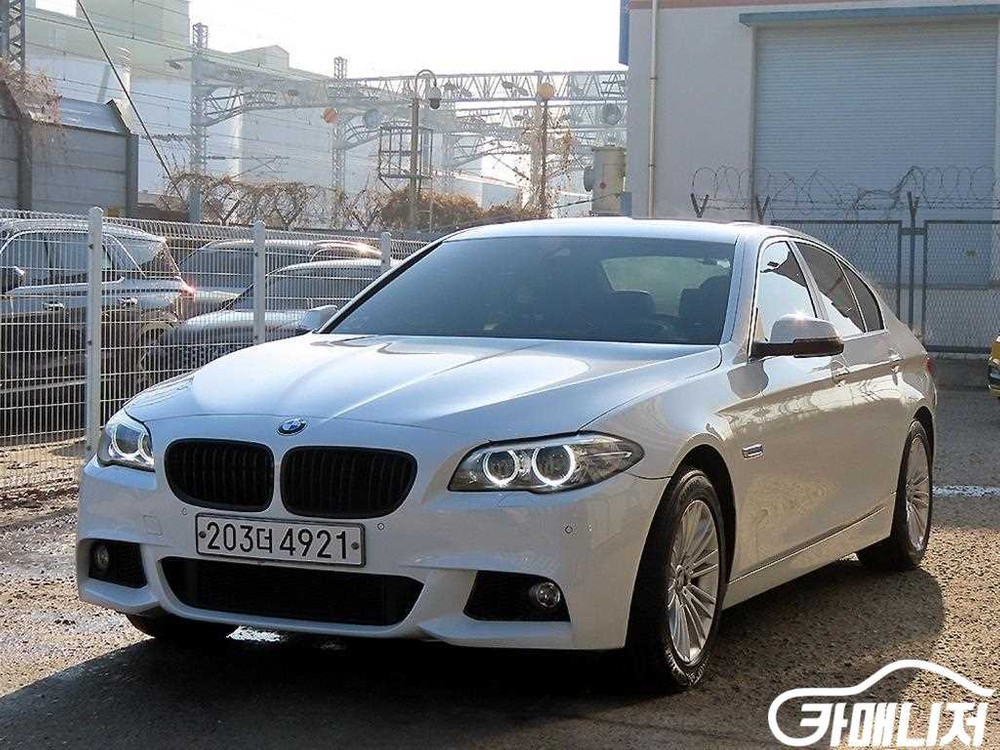 [BMW]5시리즈 (F10) 520d #3월급매--1