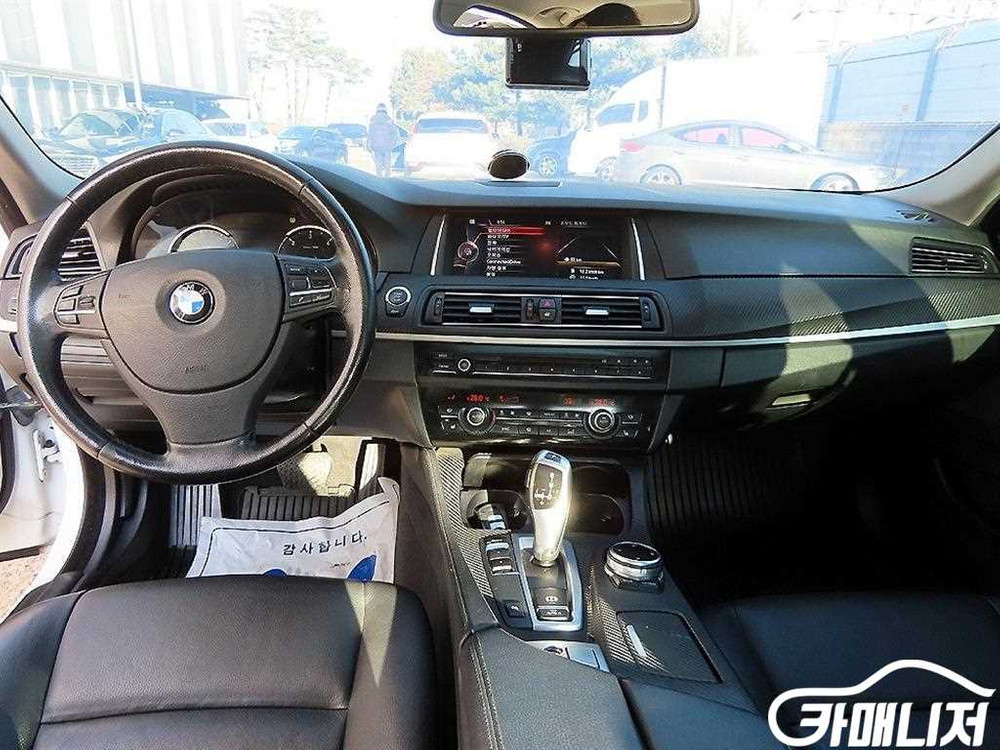 [BMW]5시리즈 (F10) 520d #3월급매--6