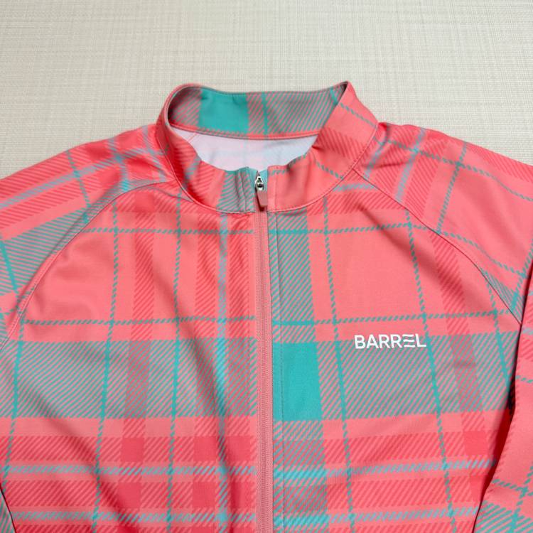 배럴 크롭 래쉬가드 M 90--8