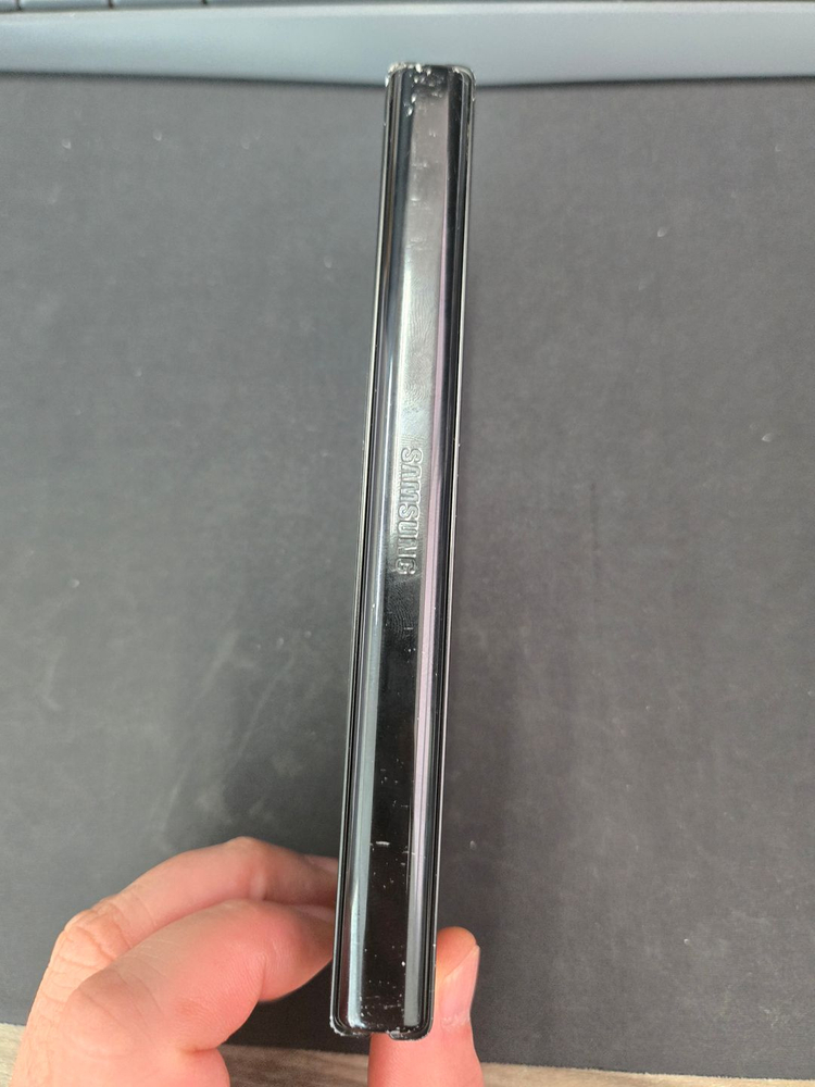 갤럭시Z폴더3 512GB 이미지