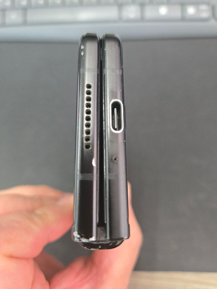 갤럭시Z폴더3 512GB 이미지