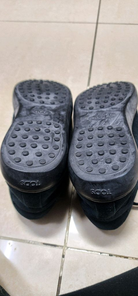 토즈 남자 스웨이드 스니커즈 / 버버리 남방100--2