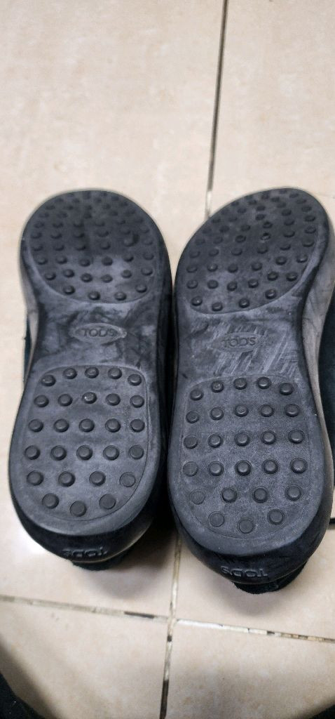 토즈 남자 스웨이드 스니커즈 / 버버리 남방100--3