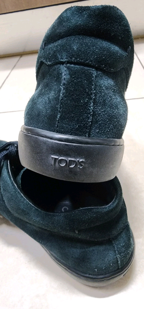 토즈 남자 스웨이드 스니커즈 / 버버리 남방100--5