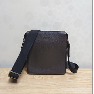 빈폴 남성 크로스백