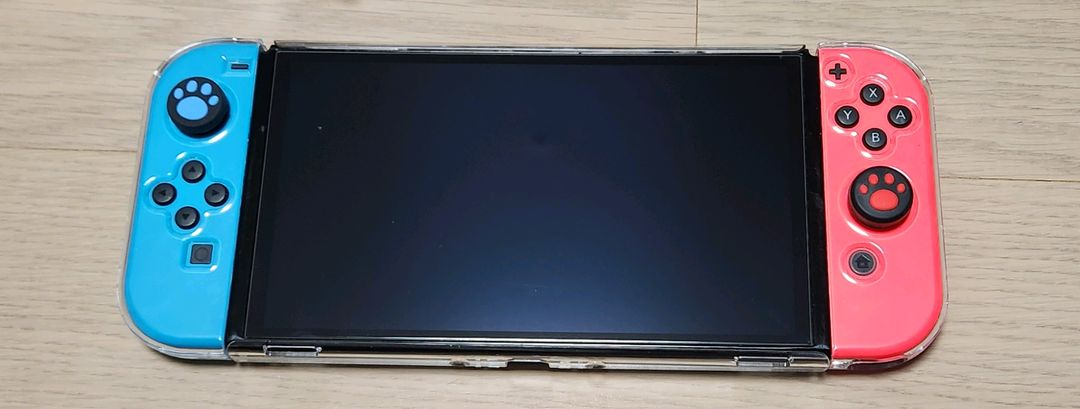 닌텐도 스위치 OLED 싸게 팝니다 (악세사리 포함)--2