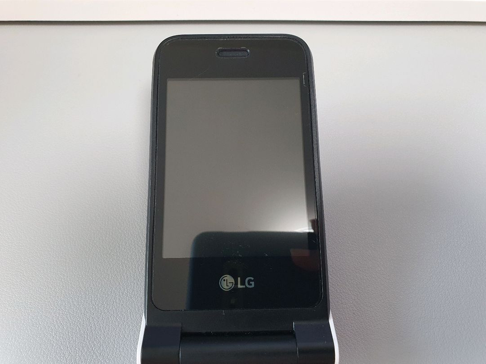 LG폴더2 / 8GB / 화이트--1