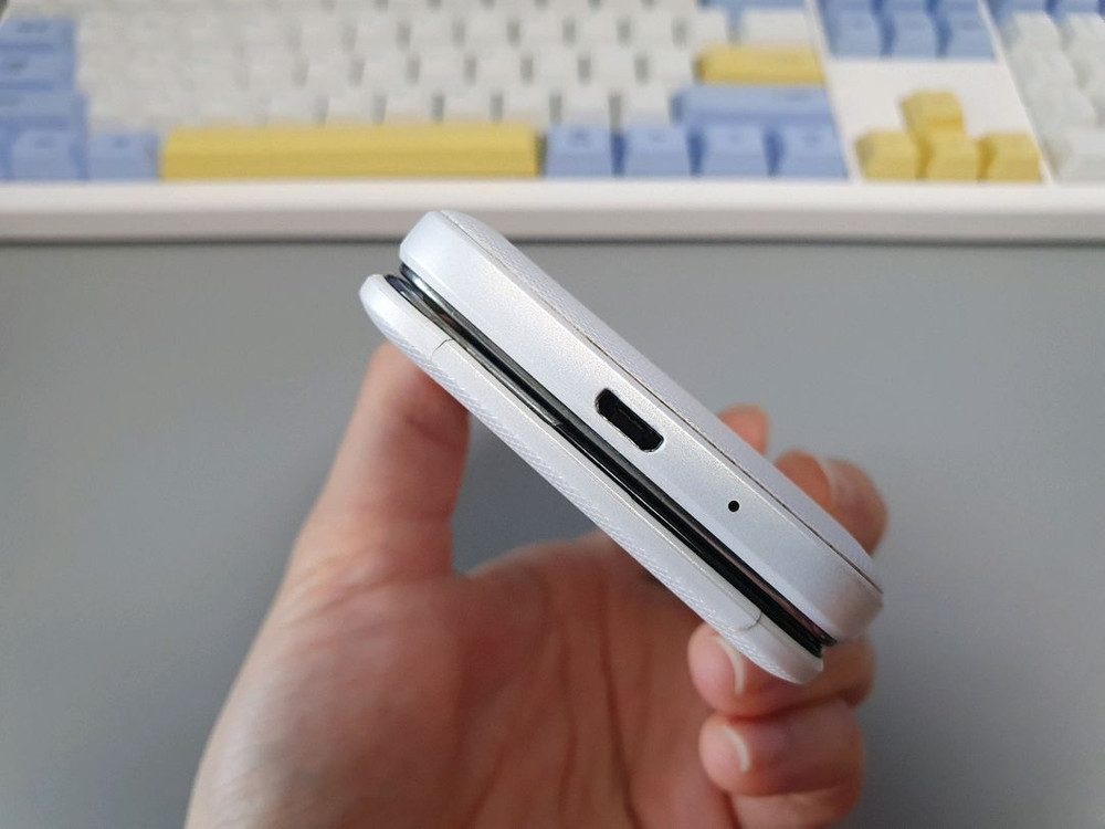 갤럭시 폴더 / 8GB / 화이트--9