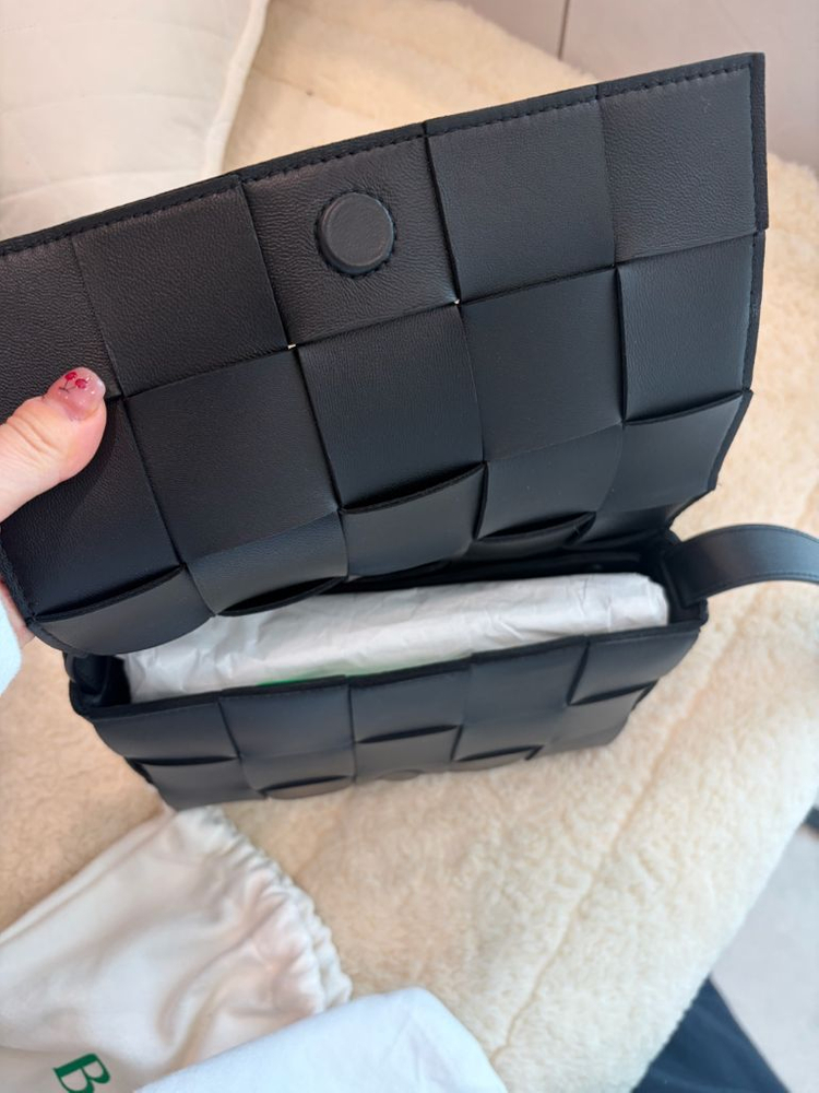 (정품)보테가베네타 카세트백 이미지