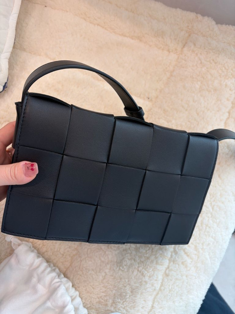 (정품)보테가베네타 카세트백 이미지