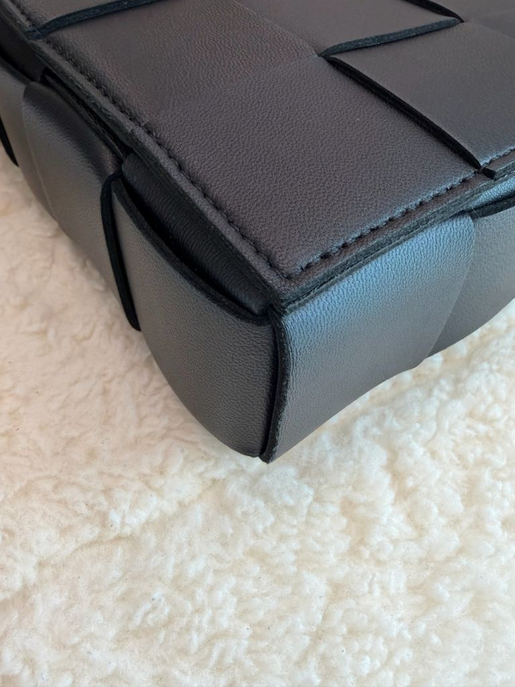 (정품)보테가베네타 카세트백 이미지