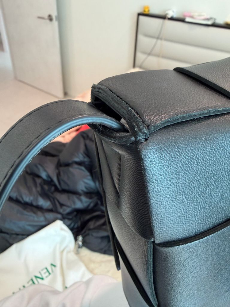 (정품)보테가베네타 카세트백 이미지