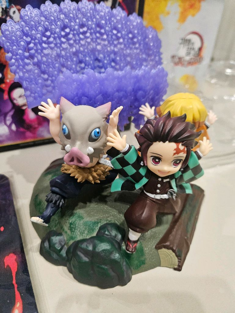 PS4 귀멸의 칼날 히노카미 혈풍담 한정판--1