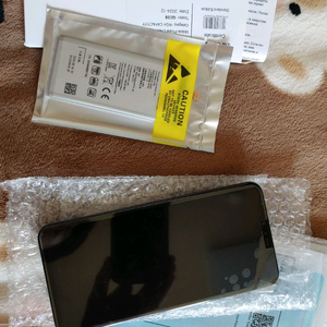 새상품) LG V50 액정+배터리