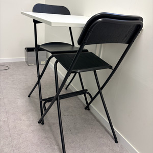 이케아 프랑클린 접이식 바 의자 & 노르베리 벽고정 테이블